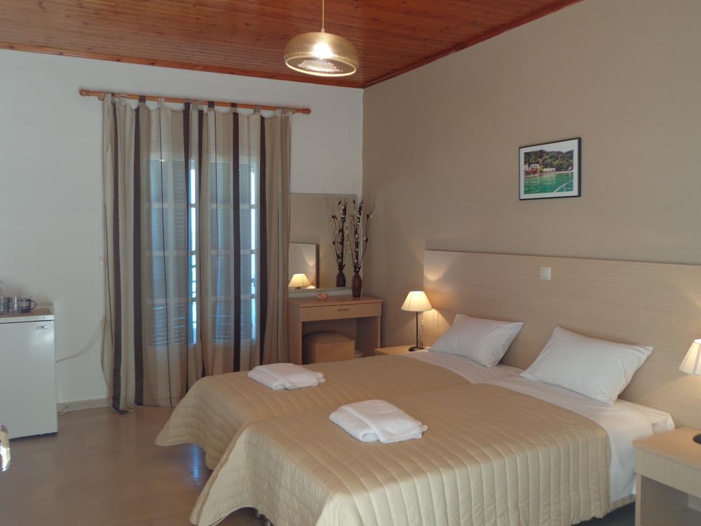 Akrogiali Rooms Mpoukaris Exterior photo